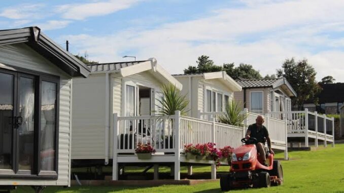 images (27) Discovering shocking holiday home story with Harrison...