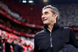 Ernesto Valverde bajo presión en el banquillo del Athletic Club