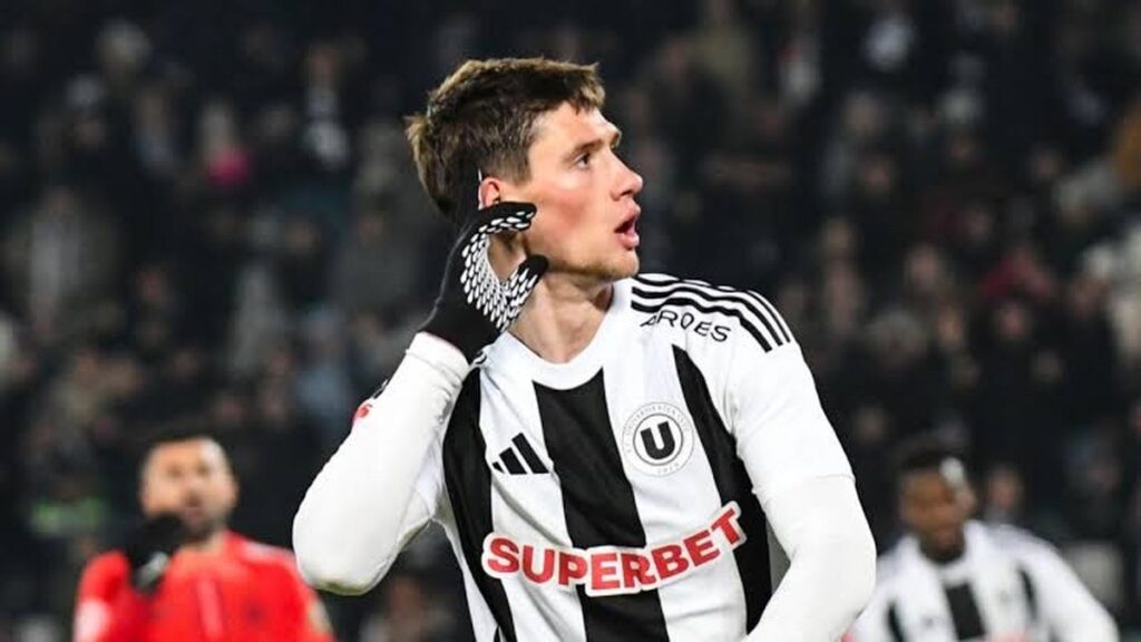Vladislav Blănuță celebrates a goal with Universitatea Cluj, rumored to be joining Dinamo București.