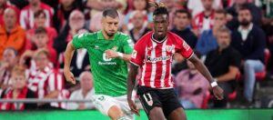 Nico Williams en partido con Athletic Club