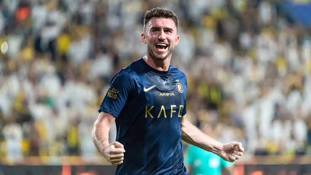 AYMERIC LAPORTE ARRIVES IN BILBAO FOR ATHLETIC MEDICALS